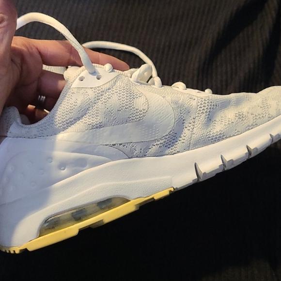 Nike Air Lace Design Sneakers - Picture 16 of 16